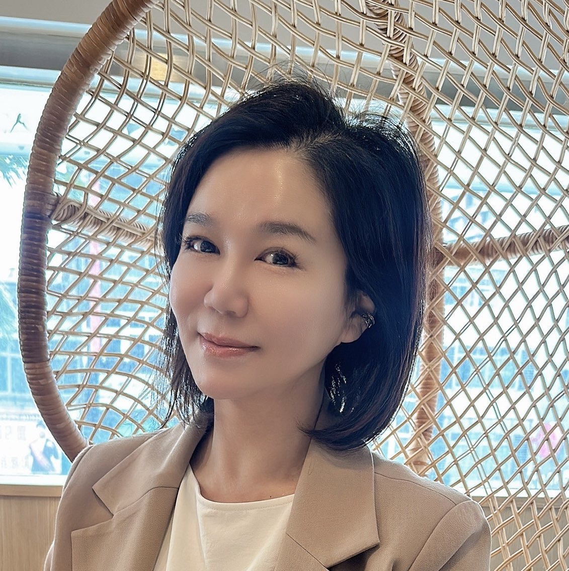 個人大頭照（待替換）